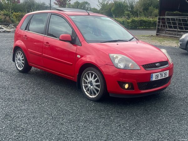 Ford Fiesta Hatchback, Petrol, 2008, Red