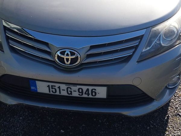 Toyota Avensis Saloon, Diesel, 2015, Grey