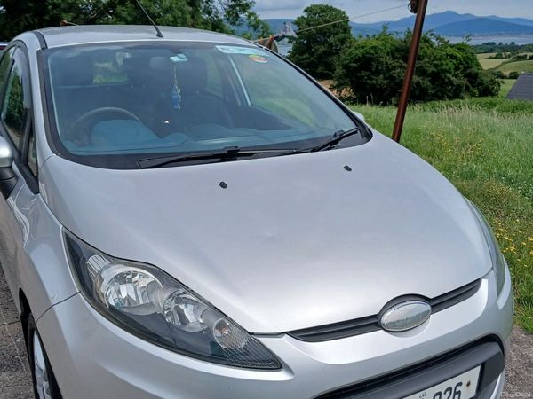 Ford Fiesta Hatchback, Diesel, 2010, Silver