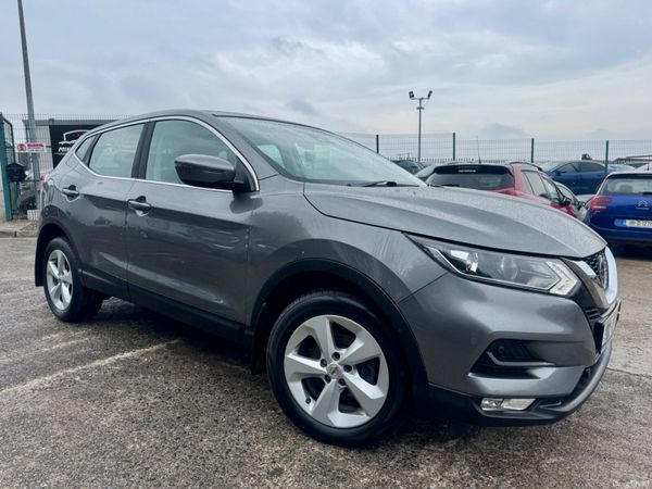Nissan Qashqai Hatchback, Diesel, 2018, Grey