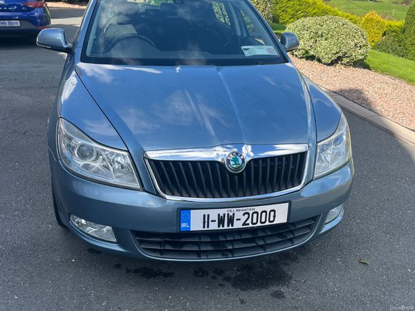 Skoda Octavia Saloon, Diesel, 2011, Grey