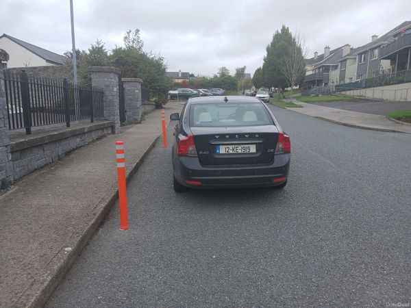 Volvo S40 Saloon, Diesel, 2012, Black
