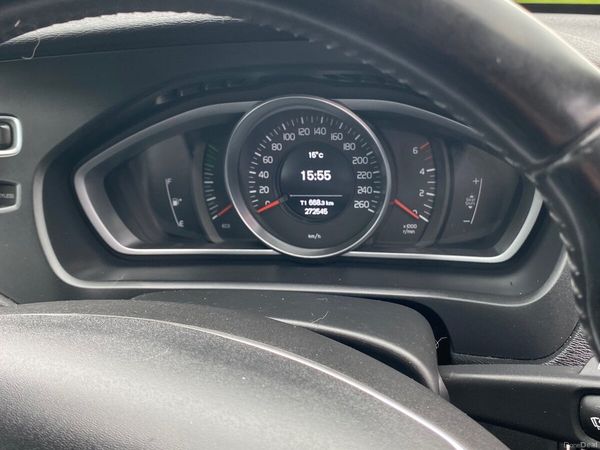Volvo V40 Hatchback, Diesel, 2014, Silver