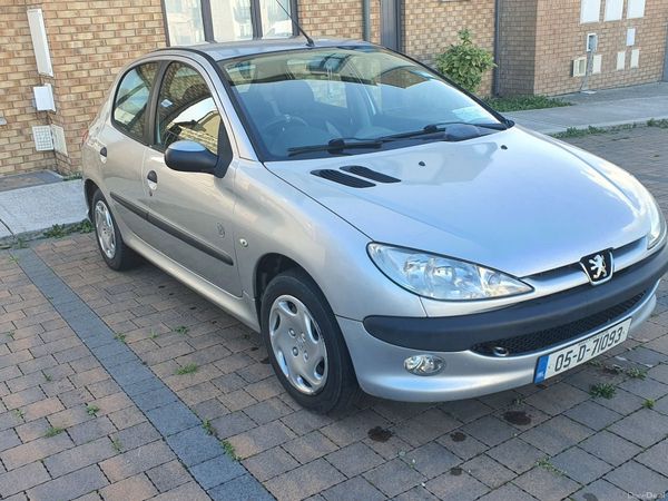 Peugeot 206 Hatchback, Petrol, 2005, Grey