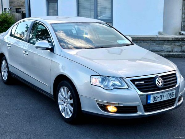 Volkswagen Passat Saloon, Diesel, 2009, Silver