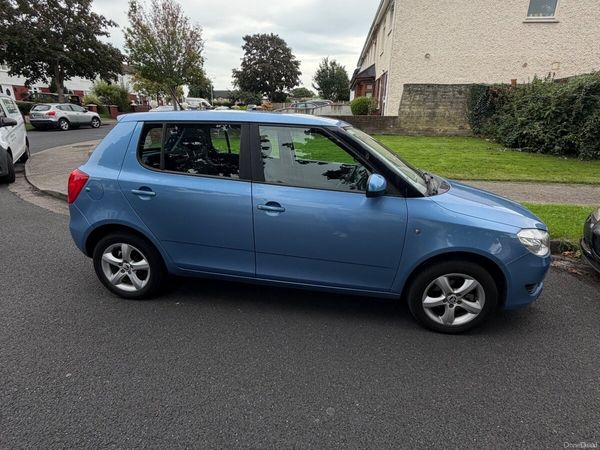 Skoda Fabia Hatchback, Petrol, 2013, Blue