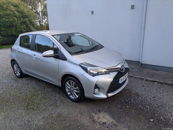 Toyota Yaris Hatchback, Petrol, 2016, Silver
