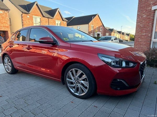 Hyundai i30 Hatchback, Petrol, 2019, Red