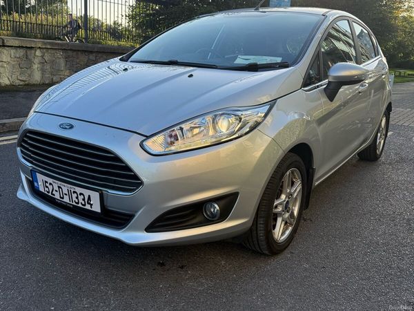 Ford Fiesta Hatchback, Petrol, 2015, Silver