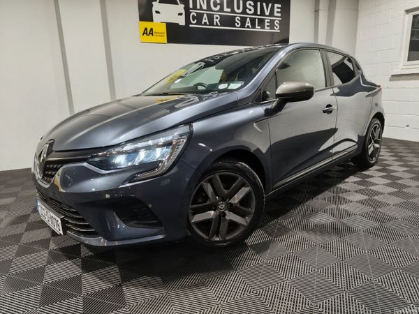 Renault Clio Hatchback, Petrol, 2022, Grey