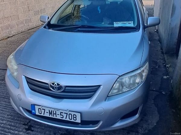 Toyota Corolla Saloon, Petrol, 2007, Silver