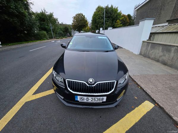 Skoda Octavia Saloon, Diesel, 2015, Black
