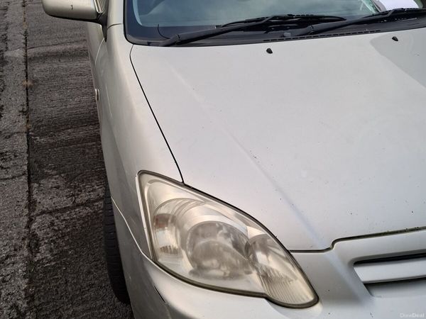 Toyota Corolla Hatchback, Diesel, 2005, Silver