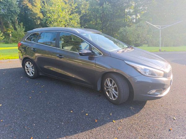 Kia Ceed Estate/Jeep, Diesel, 2015, Silver