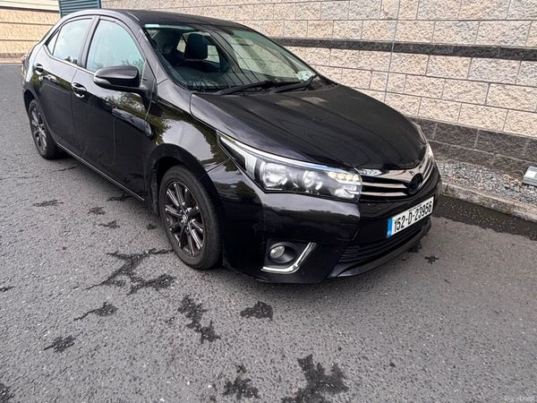 Toyota Corolla Saloon, Diesel, 2015, Brown
