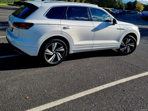 Volkswagen Touareg SUV, Diesel, 2020, White