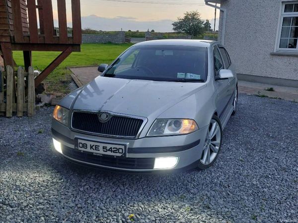 Skoda Octavia Hatchback, Diesel, 2008, Silver