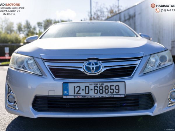 Toyota Camry Saloon, Petrol Hybrid, 2012, Silver