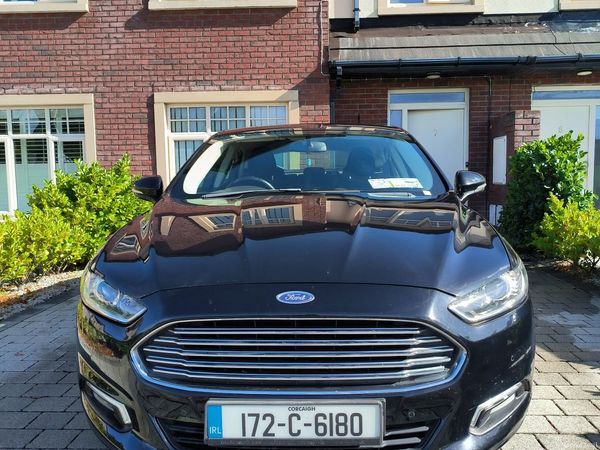 Ford Mondeo Hatchback, Diesel, 2017, Black