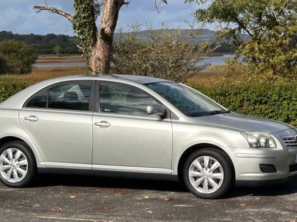 Toyota Avensis Saloon, Petrol, 2007, Silver