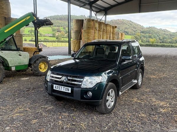 Mitsubishi Pajero SUV, Diesel, 2007, Green