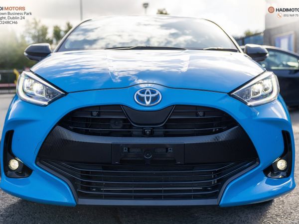 Toyota Yaris Hatchback, Petrol Hybrid, 2020, Blue