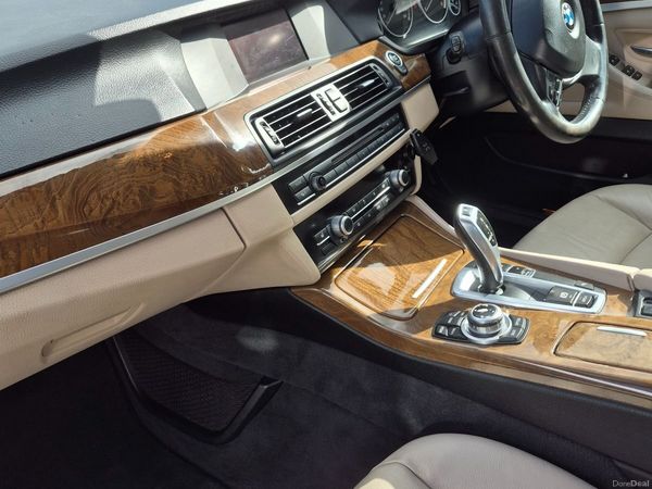 BMW 5-Series Saloon, Diesel, 2013, Silver