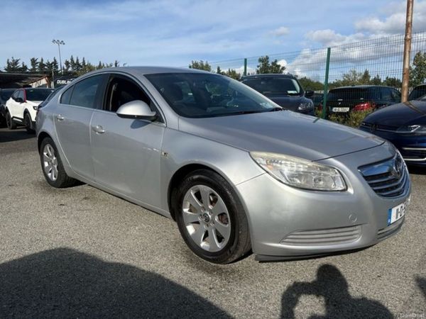 Opel Insignia Hatchback, Diesel, 2011, Silver