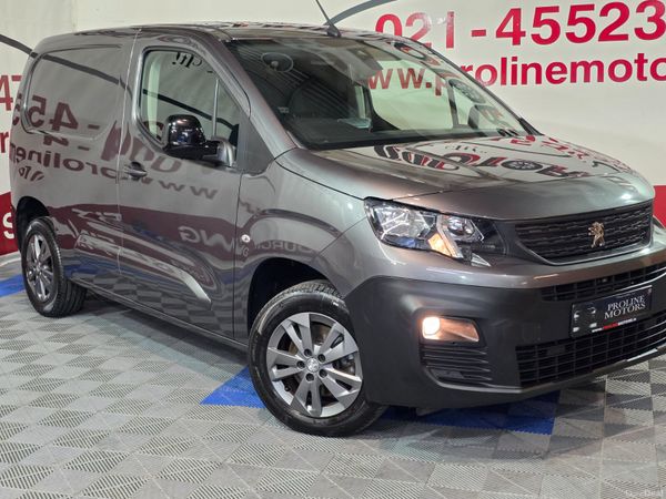 Peugeot Partner MPV, Diesel, 2022, Grey