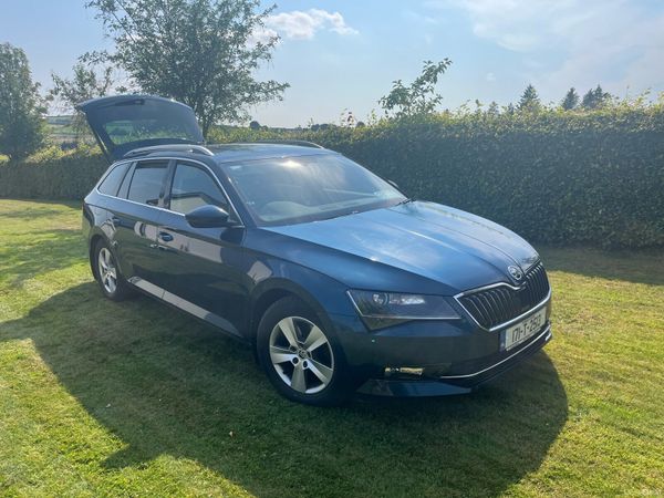 Skoda Superb Estate, Diesel, 2017, Blue