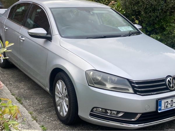 Volkswagen Passat Saloon, Diesel, 2012, Silver
