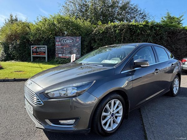 Ford Focus Saloon, Petrol, 2017, Grey