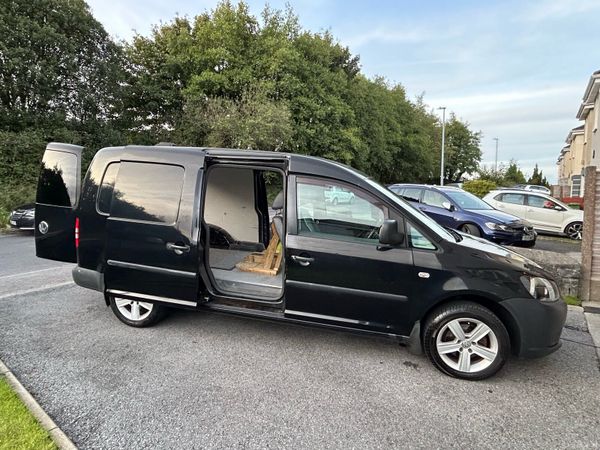 Volkswagen Caddy MPV, Diesel, 2011, Black