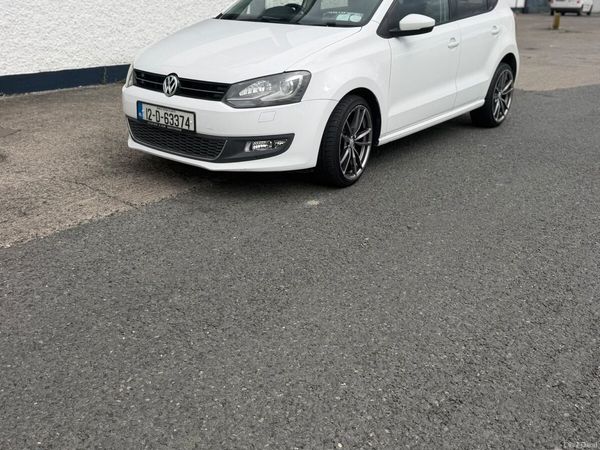Volkswagen Polo Hatchback, Petrol, 2012, White