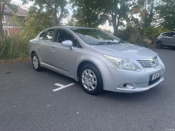 Toyota Avensis Saloon, Diesel, 2010, Silver