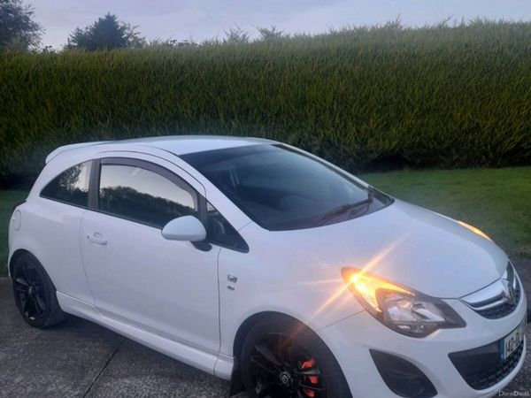 Opel Corsa Hatchback, Petrol, 2014, White