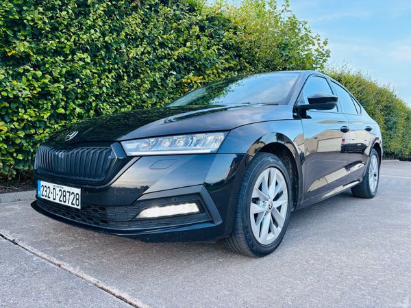 Skoda Octavia Hatchback, Diesel, 2023, Black