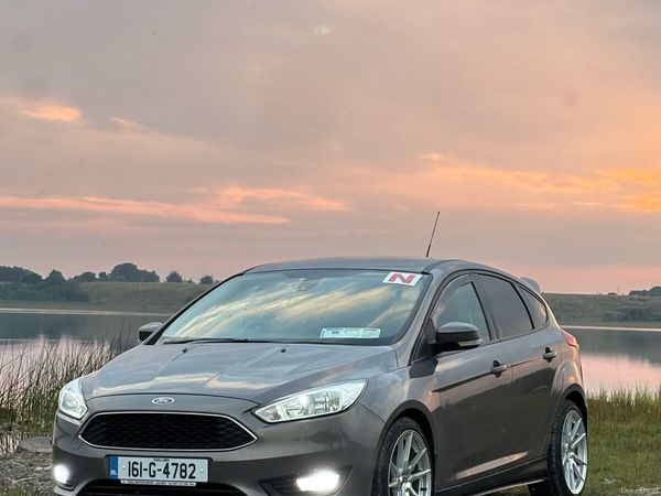 Ford Focus Hatchback, Diesel, 2016, Brown