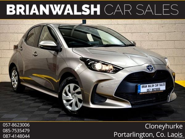 Toyota Yaris Hatchback, Petrol Hybrid, 2022, Grey