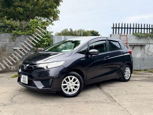 Honda Fit Hatchback, Petrol Hybrid, 2015, Purple