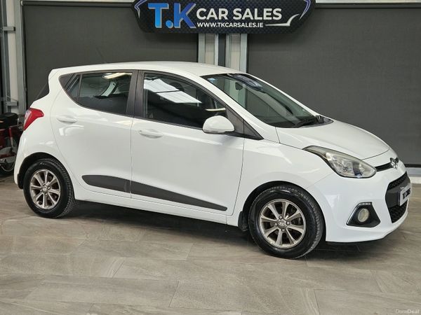 Hyundai i10 Hatchback, Petrol, 2015, White