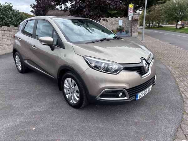 Renault Captur Hatchback, Diesel, 2014, Gold