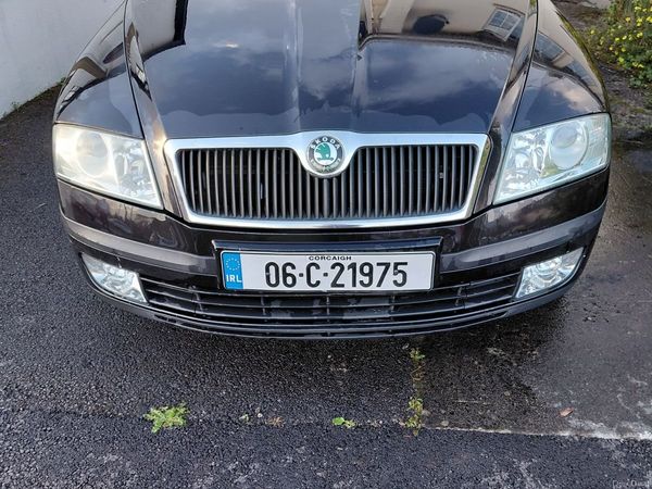 Skoda Octavia Hatchback, Petrol, 2006, Black