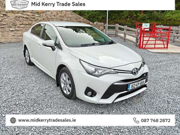 Toyota Avensis Saloon, Diesel, 2015, White