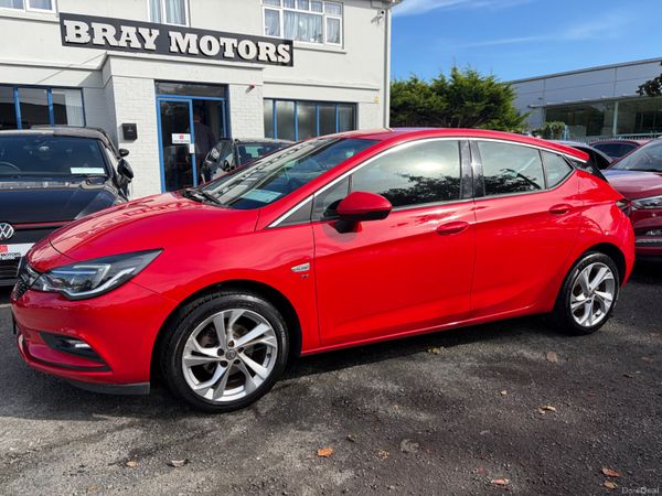 Opel Astra Hatchback, Petrol, 2016, Red
