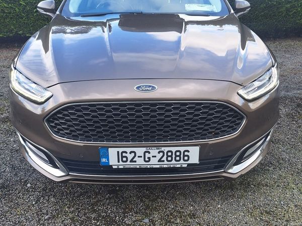 Ford Mondeo Saloon, Petrol Hybrid, 2016, Brown