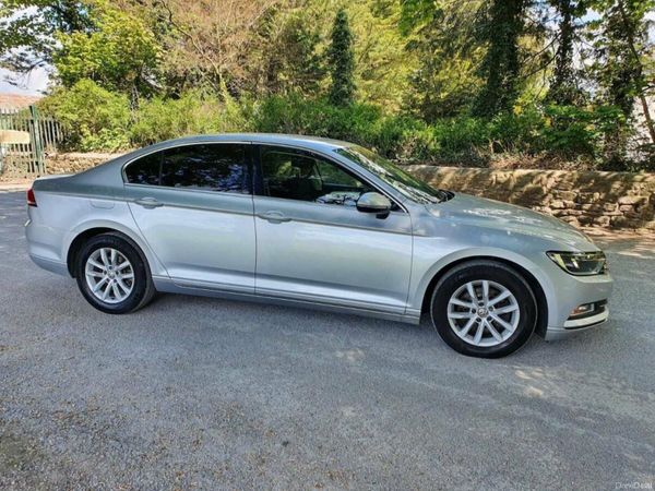 Volkswagen Passat Saloon, Diesel, 2015, Silver