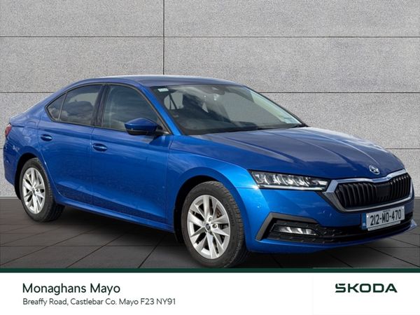 Skoda Octavia Hatchback, Petrol, 2021, Blue