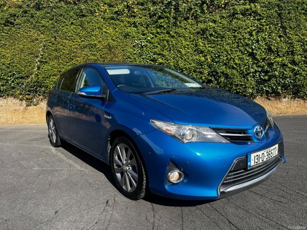 Toyota Auris Hatchback, Petrol Hybrid, 2013, Blue