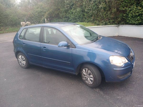 Volkswagen Polo Hatchback, Petrol, 2008, Blue